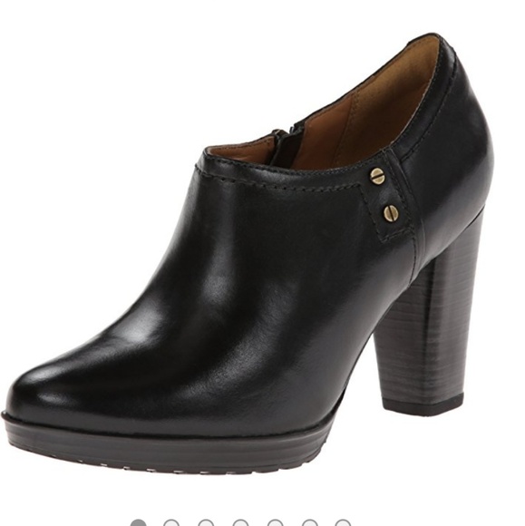 Clarks Shoes - Clarks Artisan Lida Palmer shootie black leather 8